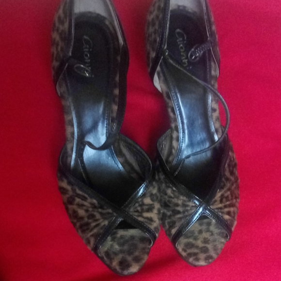 Leopard Animal Print Sandal - Picture 3 of 4